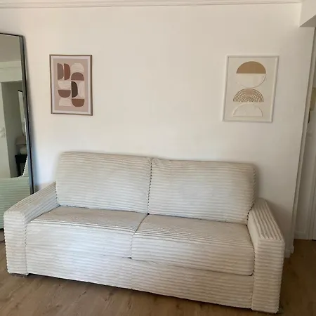 شقة Pour 4 Pers Pres De Cannes Proche Commerces Wifi Rapide لو كانيت